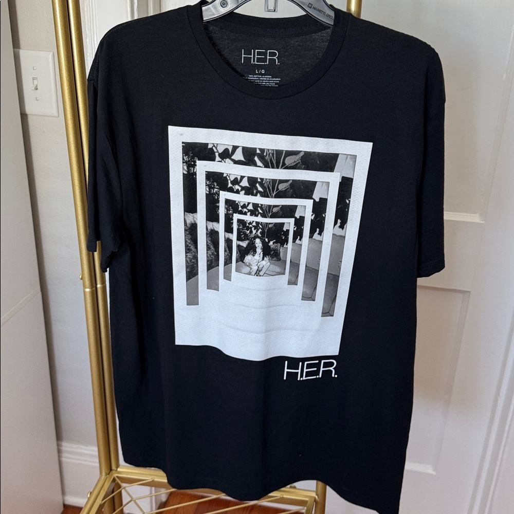 H.E.R. HER Black Graphic T-Shirt L NWT